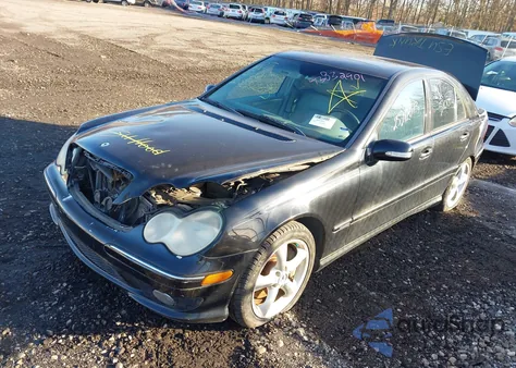 2006 Mercedes-Benz C 230 Sport from USA, damaged, VIN WDBRF52H36A843486